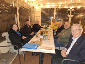 CDU-Mitglieder im Gesprch